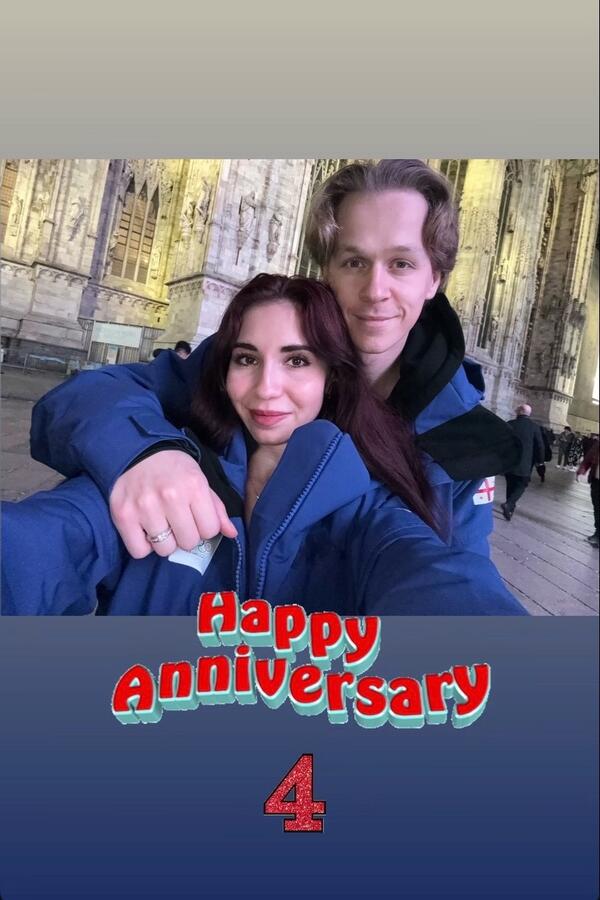 РўСѓС&sbquo;Р&plusmn;Р&micro;СЂРёРґР&middot;Р&micro; РїРѕР&middot;РґСЂР&deg;РІРёР&raquo;Р&deg; РїР&micro;СЂРІРѕР№: Р&rdquo;РёР&deg;РЅР&deg; Р&rdquo;СЌРІРёСЃ Рё Р&ldquo;Р&raquo;Р&micro;Р&plusmn; РЎРјРѕР&raquo;РєРёРЅ РѕС&sbquo;РјР&micro;С&Dagger;Р&deg;СЋС&sbquo; СЂР&deg;РґРѕСЃС&sbquo;РЅРѕР&micro; СЃРѕР&plusmn;С&lsaquo;С&sbquo;РёР&micro;