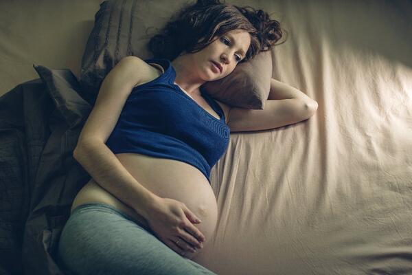 Не спится: как бороться с бессонницей во время беременности