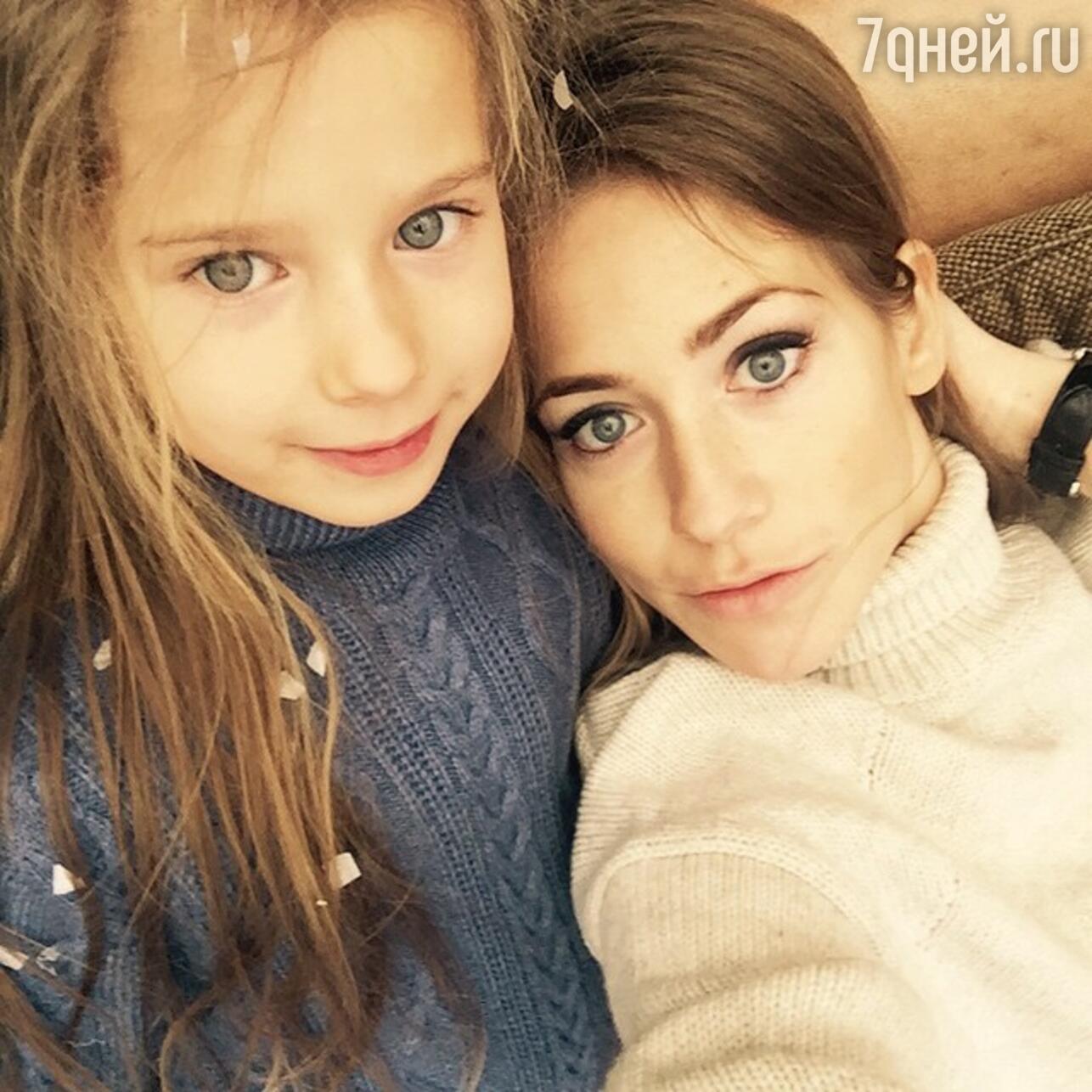 Юлия Барановская с дочерью