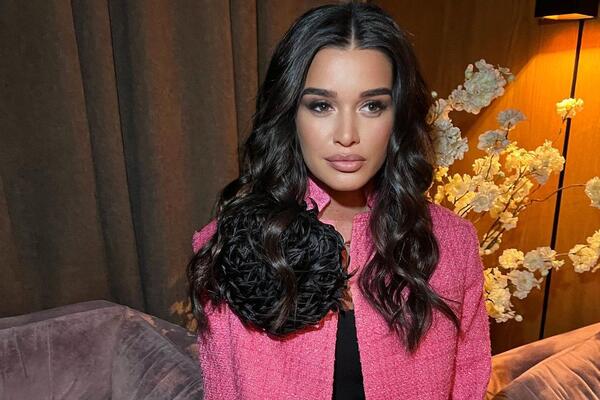 Изменила нос: хирург рассказал о пластике Бородиной