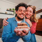 100 лучших поздравлений с днем рождения мужу: от трогательных до забавных