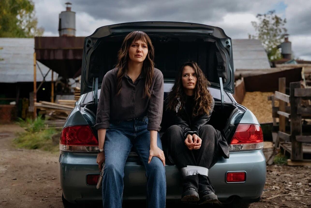 Юлия Хлынина и Любовь Аксенова в сериале «Подслушано в Выборге» фото