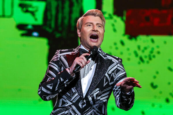 «Слушать неприятно»: лишившегося своего «золотого голоса» Баскова попросили закрыть рот