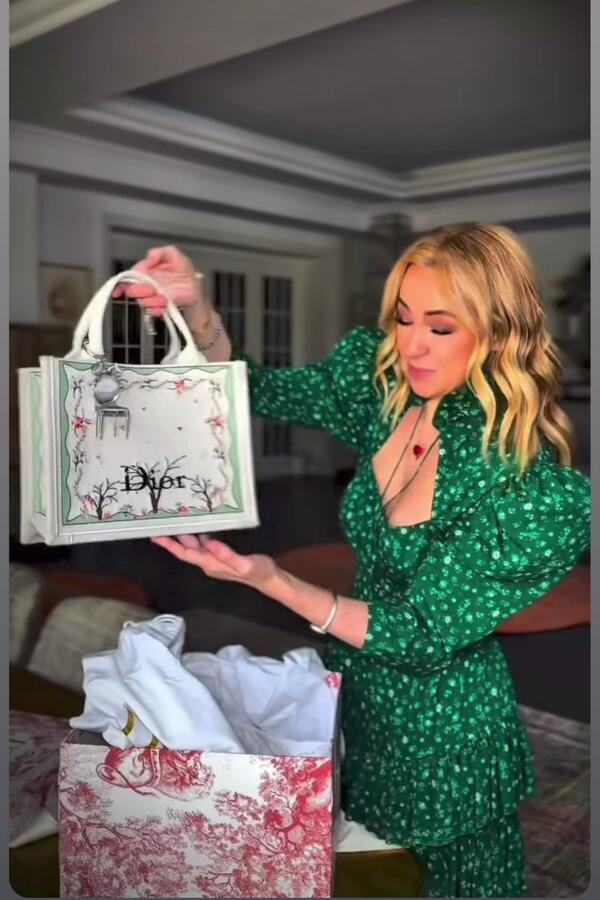 Р&nbsp;СѓРґРєРѕРІСЃРєР&deg;СЏ РїРѕС&hellip;РІР&deg;СЃС&sbquo;Р&deg;Р&raquo;Р&deg;СЃСЊ РґРѕСЂРѕРіРёРј РїРѕРґР&deg;СЂРєРѕРј РѕС&sbquo; Р&lsquo;РёР&raquo;Р&deg;РЅР&deg; вЂ&rdquo; РїСѓСЃС&sbquo;СЊ РґСЂСѓРіРёР&micro; Р&middot;Р&deg;РІРёРґСѓСЋС&sbquo;