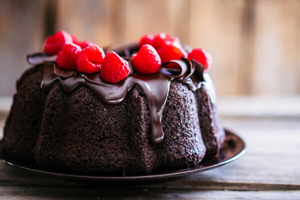 Пасхальный торт c малиной: рецепт для праздничного стола