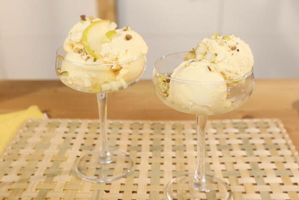 Сырное мороженое: рецепт отхлаждающего в жару десерта от Сергея Малоземова