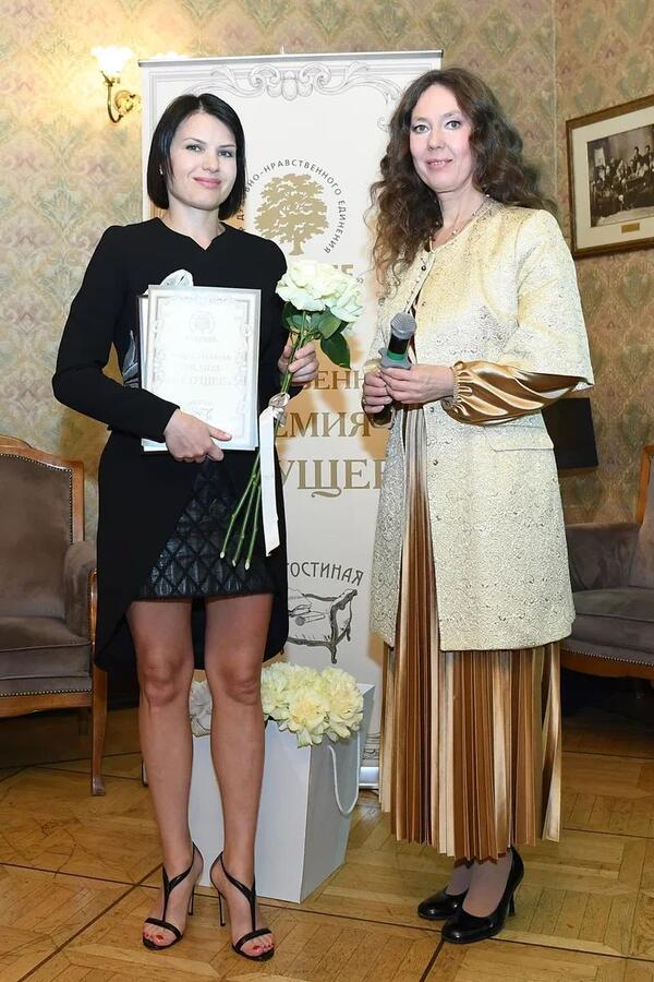 Телеведущая Ирина Россиус и Екатерина Полозова фото