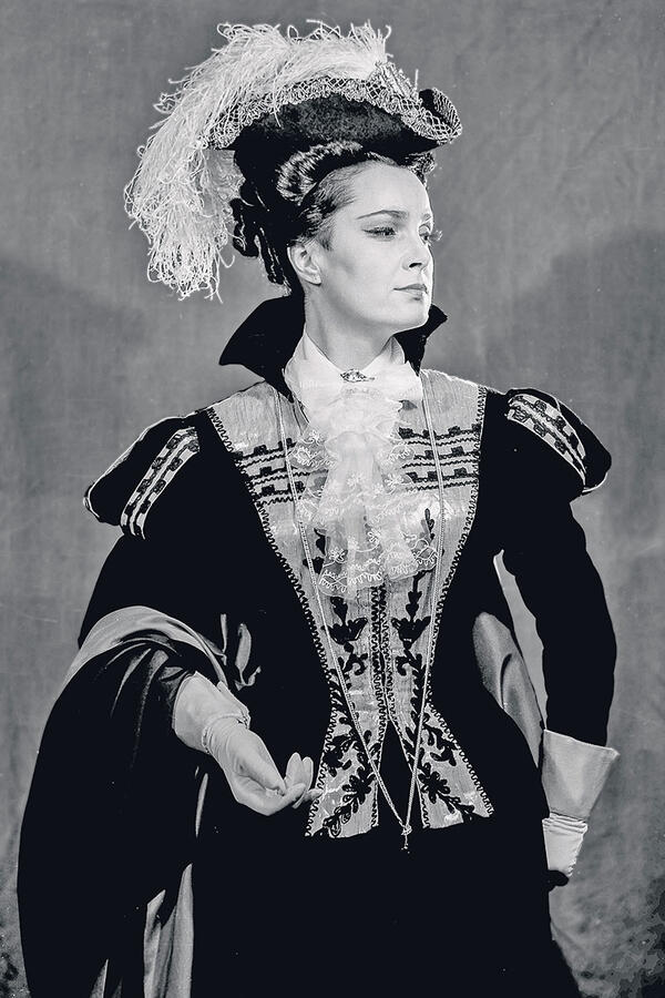 Элина Быстрицкая