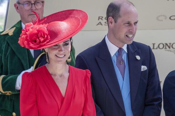 Обидно: Кейт Миддлтон проиграла сравнение с Меган Маркл 