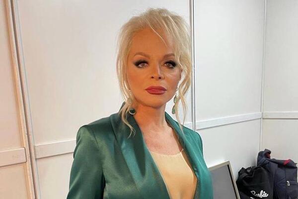 Стала неузнаваемой: Долина «потеряла лицо» в погоне за молодостью