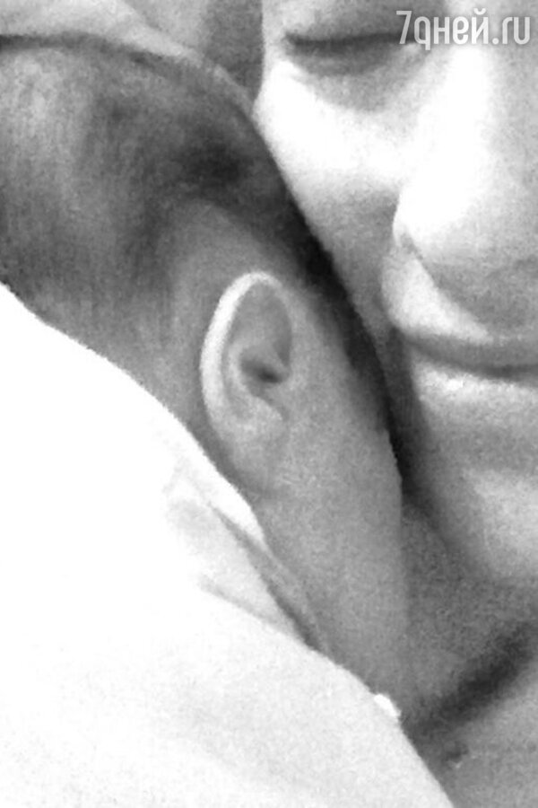 Оливия Уайлд с новорожденным сыном Отисом