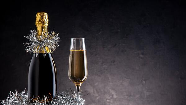 Пробка хлопнула, настроение упало. ошибки при выборе игристого, которые губят атмосферу