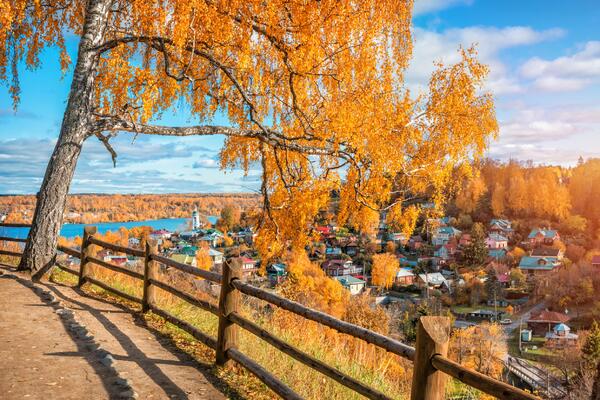 Куда съездить в сезон «золотой осени»: пушкинские усадьбы и живописный Плес