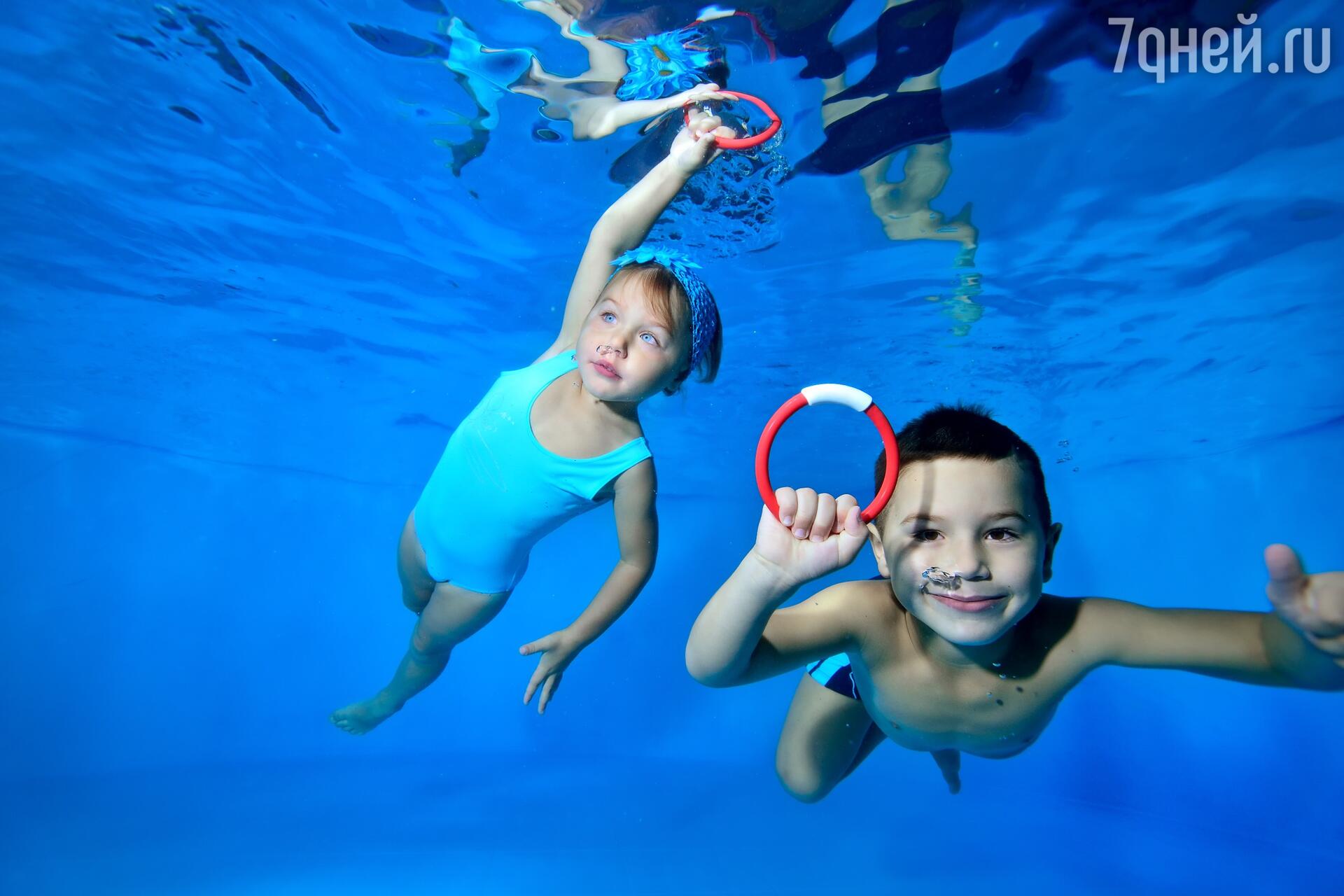 С какого возраста детям начинать тренировки в секции по плаванию