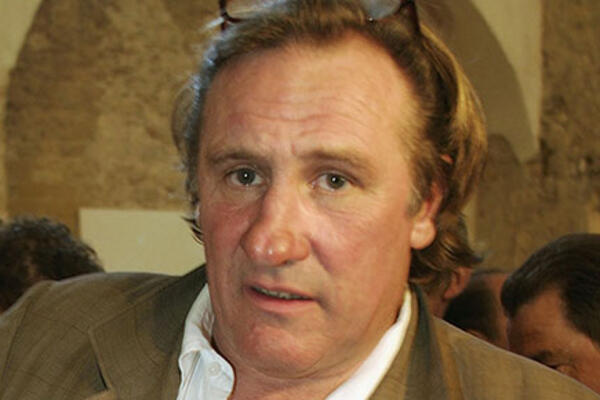 Жерар Депардье строит дом в Беларуси