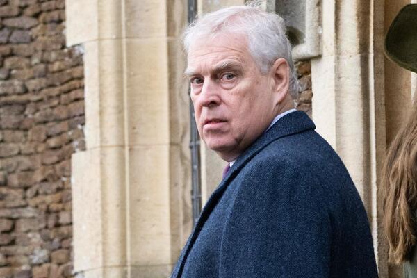 Какая дерзость! Принц Эндрю отказался подчиниться королю 