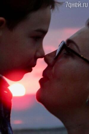 Екатерина Скулкина с сыном Олегом