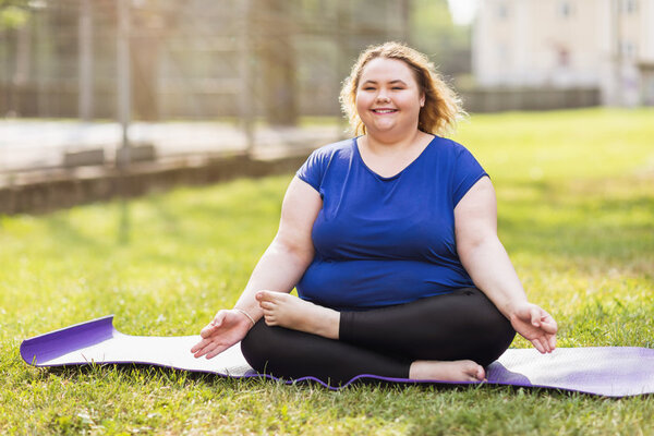 Диетические асаны: как йога помогает сбросить лишний вес