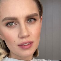 «Делает удивительные вещи»: разведенная Мельникова рассказала о Смольянинове
