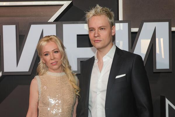 Стали известны подробности медового месяца SHAMAN"а