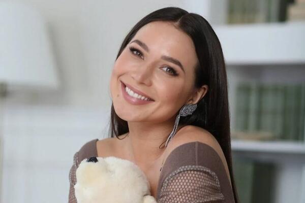 Беременность Лерчек и рак четвертой стадии: онколог объяснил взаимосвязь