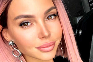 «500 тысяч на фигню»: дочь Самойловой посчитала подаренные ей деньги