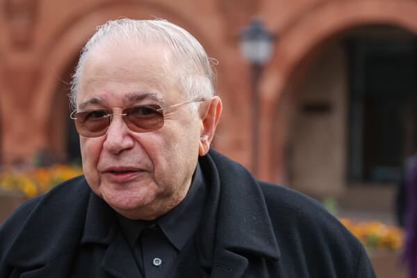 Петросян отказывается от денег после слухов о разводе с Брухуновой: «Та еще штучка»