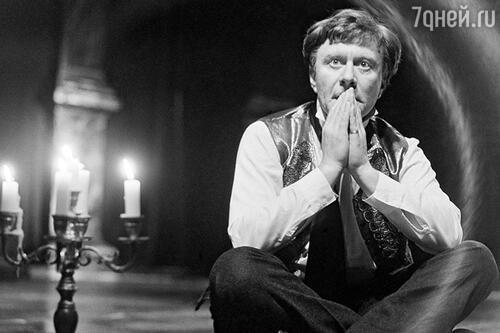 Андрей Миронов