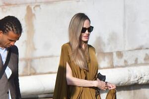 Сериальная «угонщица»: Анджелина Джоли снова пытается увести чужого бойфренда  