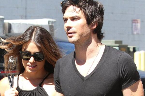 Йен Сомерхолдер и Никки Рид живут вместе