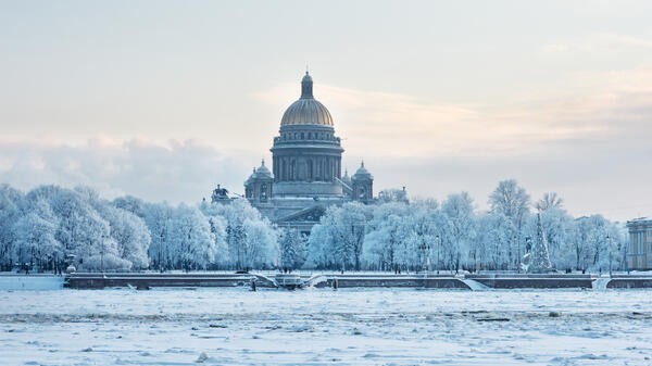 Куда съездить зимой в России: 5 идеальных городов