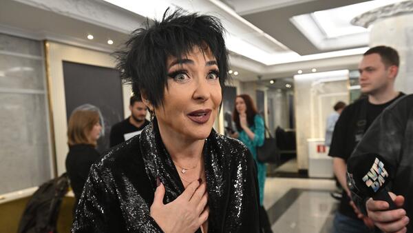 Лолита объяснила свою связь с обманувшим десятки людей риелтором Домогацким: Мальчик плакал в трубку