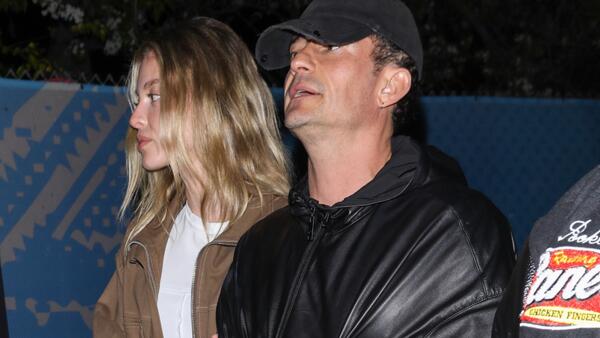 Свадьба&nbsp; на горизонте? Орландо Блум перевел отношения с молодой подружкой на новый уровень