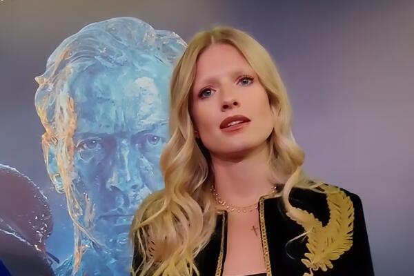 Софья Эрнст — о желании заглянуть в будущее: «Мне этой жизни достаточно»