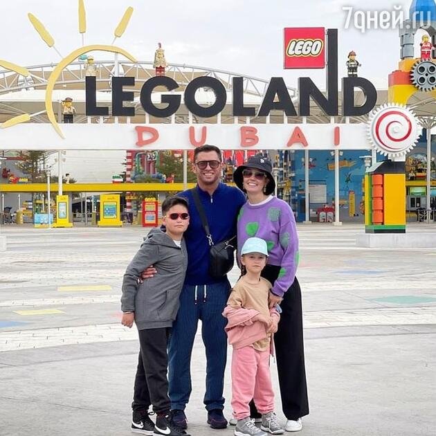 Павел Прилучный и Агата Муцениеце