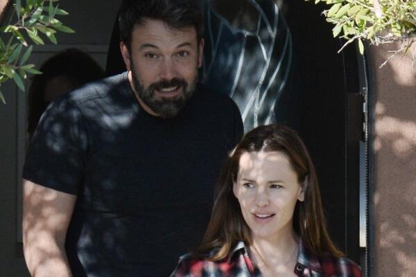 Бен Аффлек оправдывает статус заботливого отца после развода