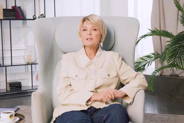 Невестка Меньшовой нарушила молчание после ухода Алентовой