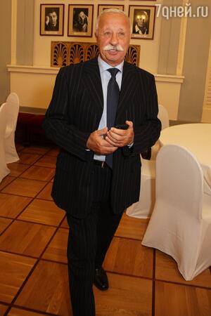 Леонид Якубович