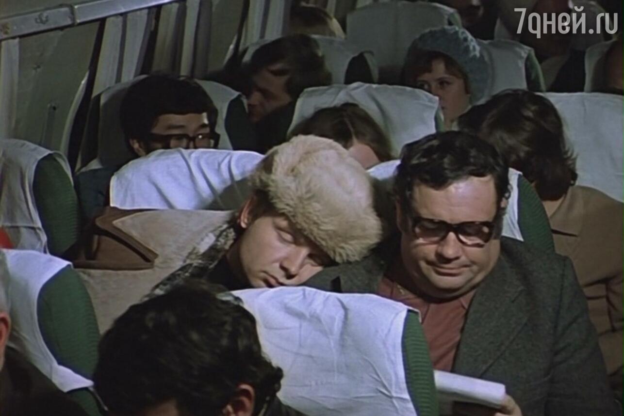 кадр из фильма «Ирония судьбы, или С легким паром!», 1975 фото