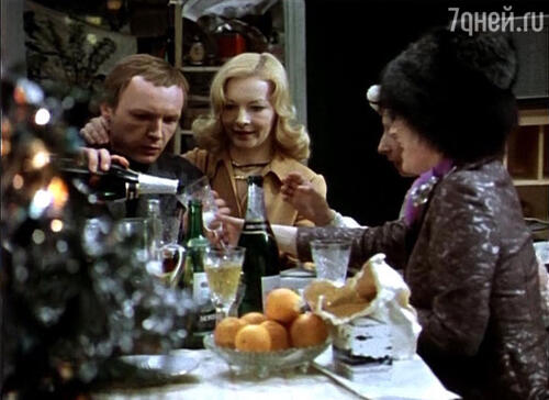 Кадр из фильма «Ирония судьбы, или С легким паром!» 1975 год