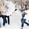 Зимние забавы: как похудеть, играя в снежки