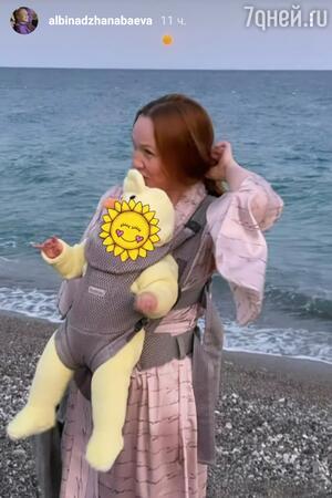 Альбина Джанабаева — фото
