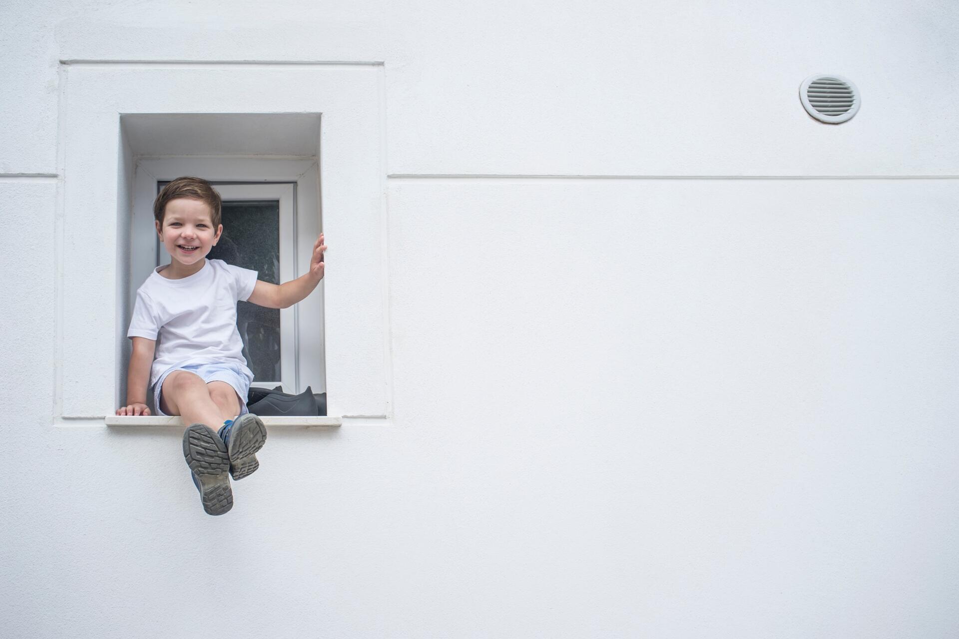 Что делать, если ребенок боится высоты и как справляться с этим страхом у детей