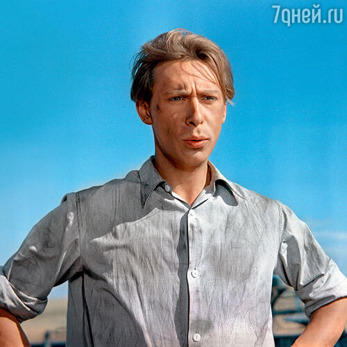 Олег Ефремов в фильме  «Первый эшелон». 1955 г.