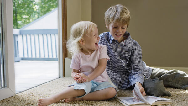 Игра «Подскажи словечко» 