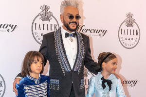 В неожиданной роли: 9-летний сын Киркорова дебютировал на премии «Жара»