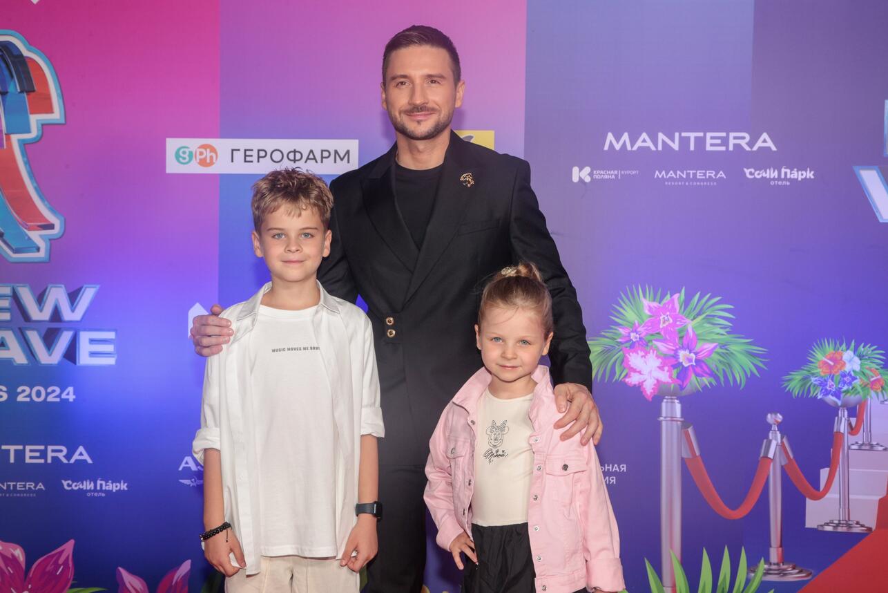 86 «Футбол, массаж и семки»: Лазарев раскрыл «пацанские» увлечения 11-летнего сына