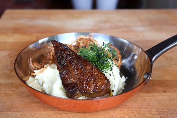 Печень по-венециански: рецепт от шеф-повара Джузеппе Д'Анджело