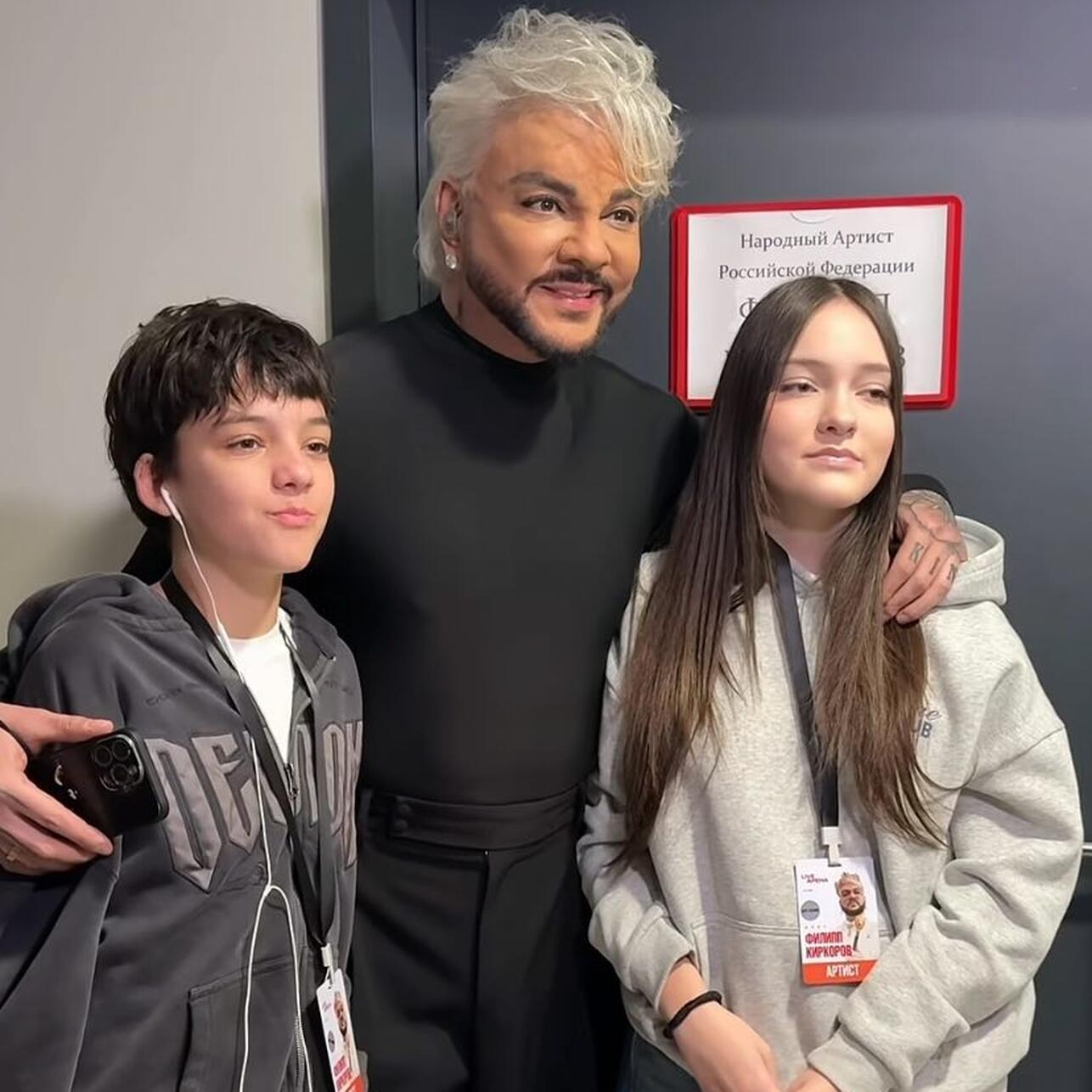 90 РћС‚Р±РёРІС€РёР№СЃСЏ РѕС‚ СЂСѓРє СЃС‹РЅ РљРёСЂРєРѕСЂРѕРІР° РґРѕРІРµР» РѕС‚С†Р°: В«Р•СЃР»Рё С‡РµСЂРµР· РїР°СЂСѓ РЅРµРґРµР»СЊ РЅРµ РїСЂРёРґРµС‚, РІС‹РґРµСЂРЅСѓ СЌС‚РѕС‚ С€РЅСѓСЂВ»