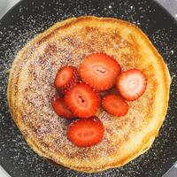 Праздник живота отменяется: кому нельзя есть блины на Масленицу